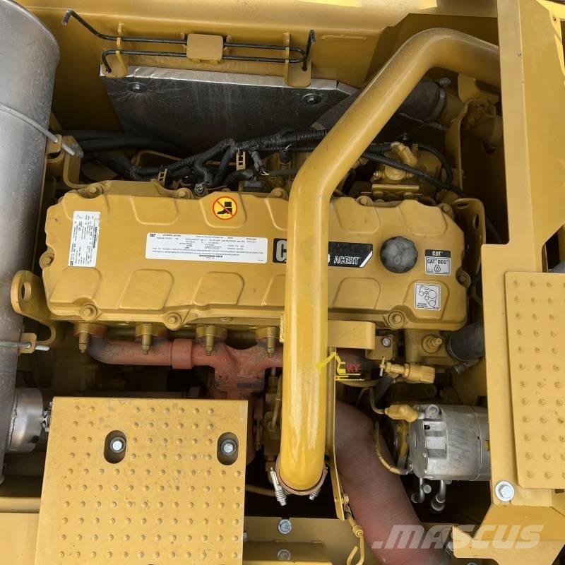 CAT 330D2L Gravemaskiner på larvebånd