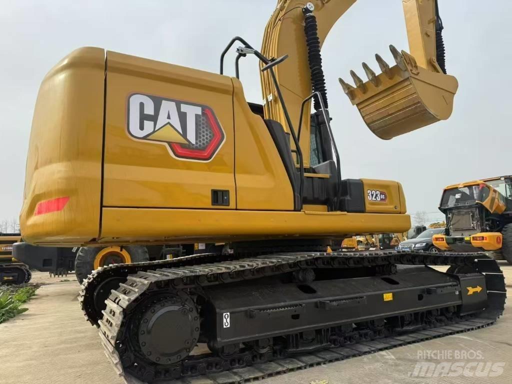 CAT 323GC Gravemaskiner på larvebånd