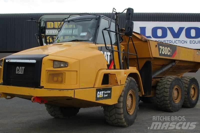 CAT 730C2 Terrængående lastbiler