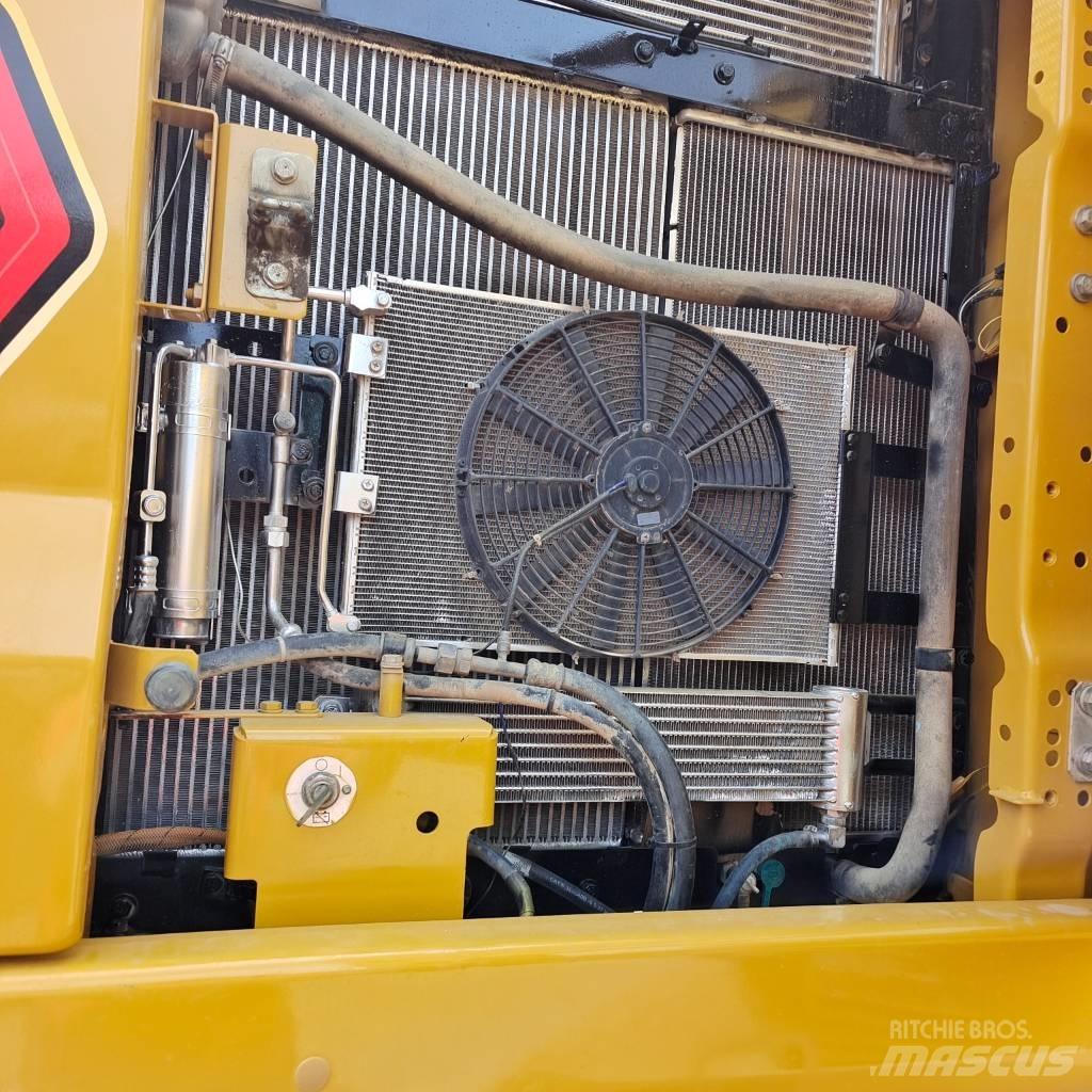 CAT 320 GC Gravemaskiner på larvebånd
