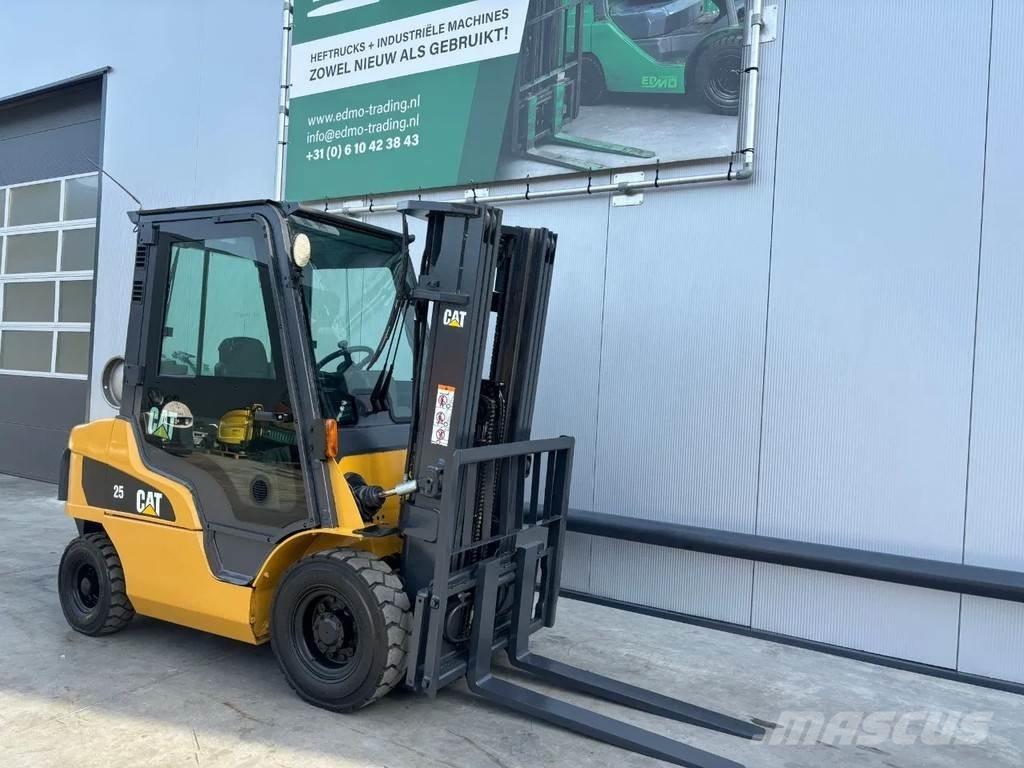 CAT GP25N Heftruck LPG gaffeltrucks