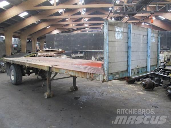  RAAF R016 Semi-trailer med containerramme