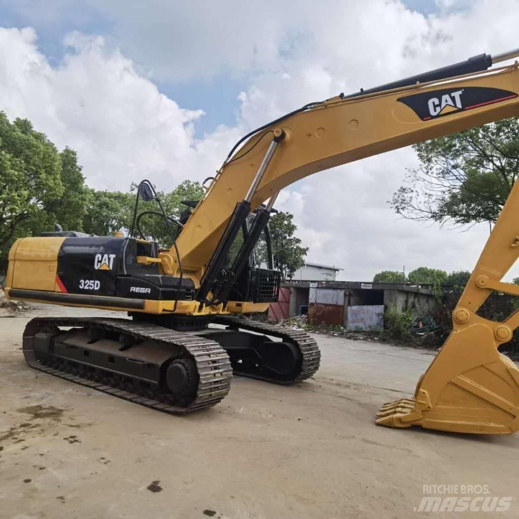 CAT 325DL Gravemaskiner på larvebånd