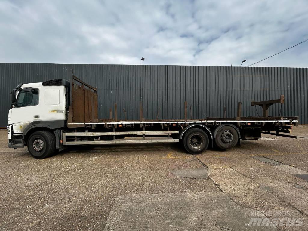 Volvo FM 330 Lastbil med lad/Flatbed