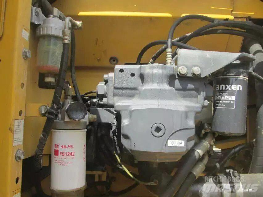 Komatsu PC 210-7 Gravemaskiner på larvebånd