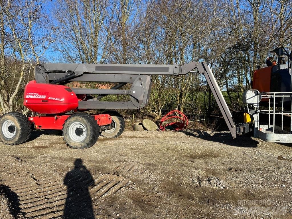 Manitou 200 ATJ Bomlifte med knækarm