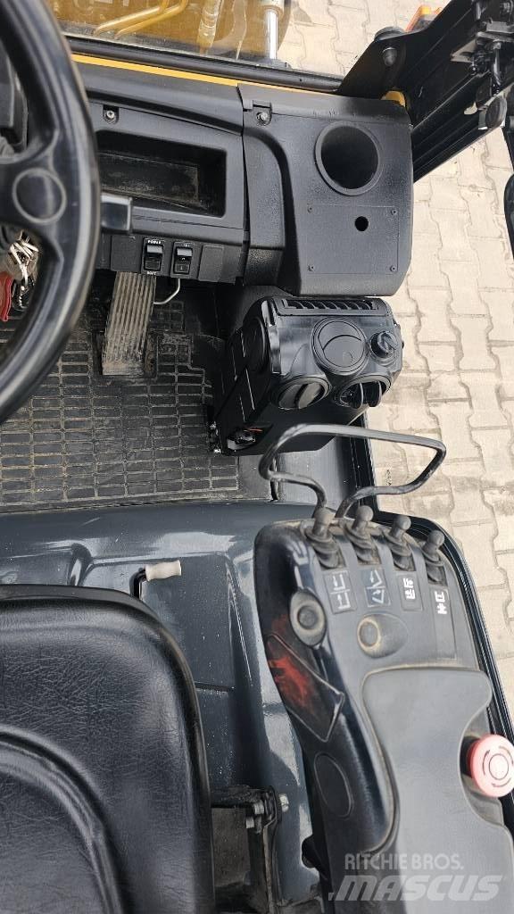 CAT GP 25 NT LPG gaffeltrucks