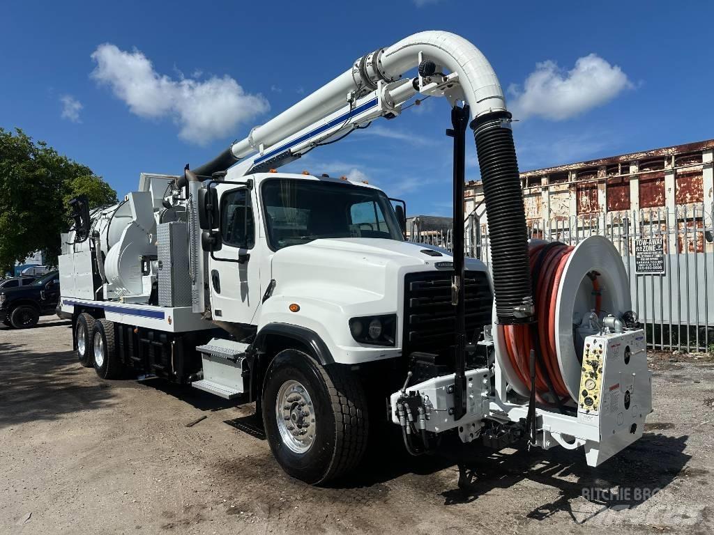 Freightliner 114 SD Slamsuger
