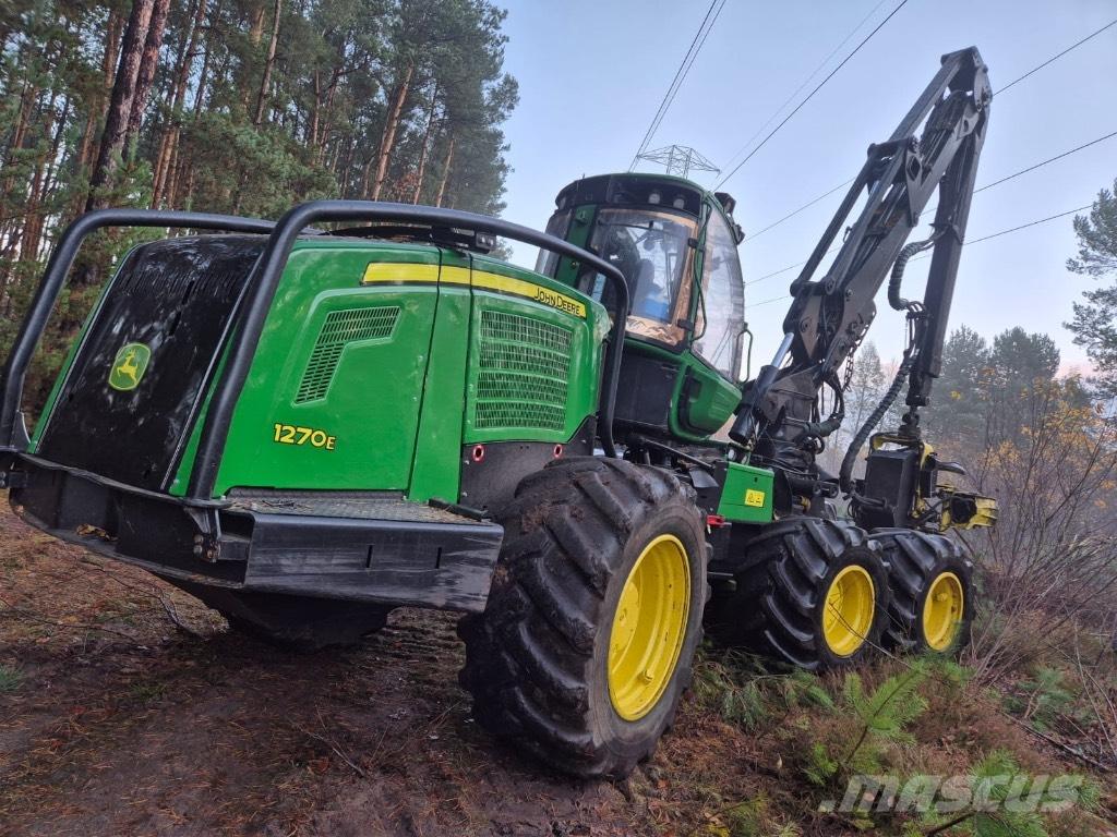John Deere 1270 E Skovningsmaskiner