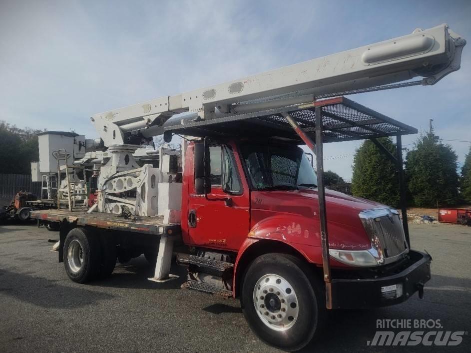 International 4300 Lastbilmonterede lifte