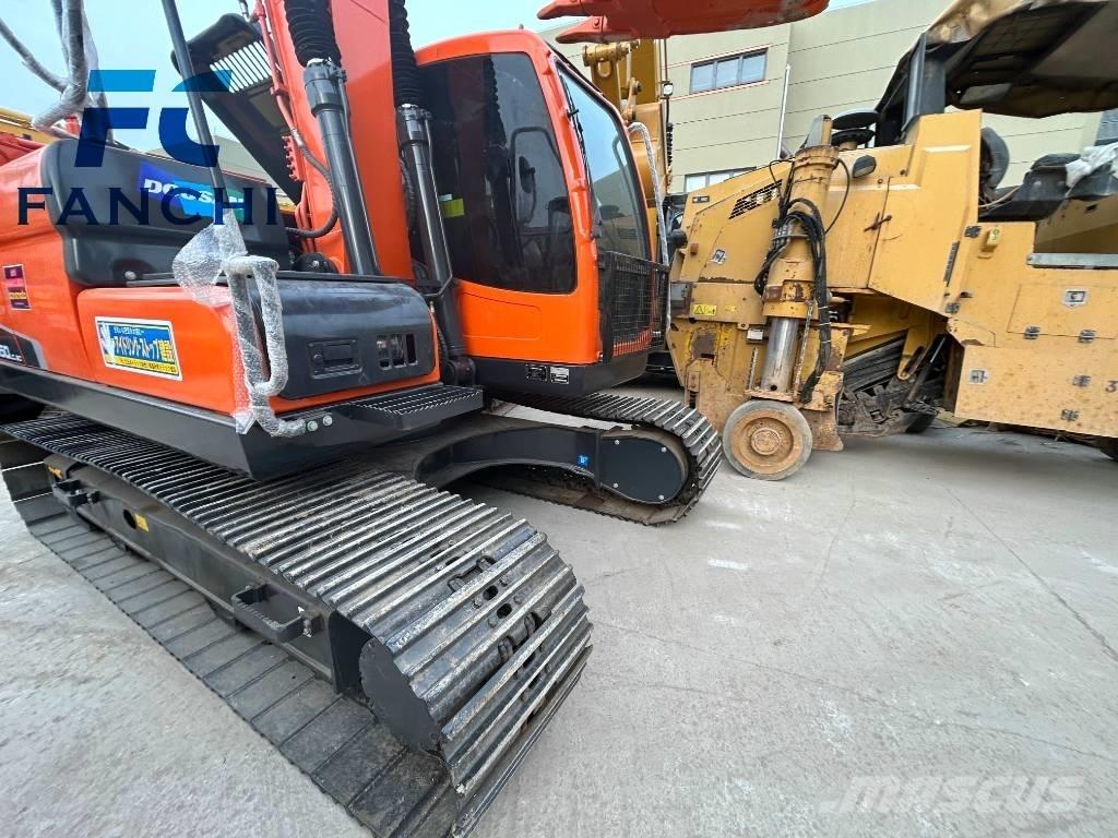 Doosan dx150 Gravemaskiner på larvebånd