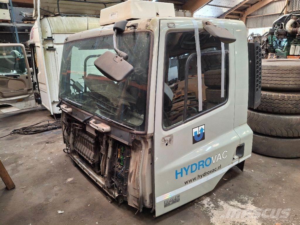 DAF CF 85.360 Kabiner og interiør