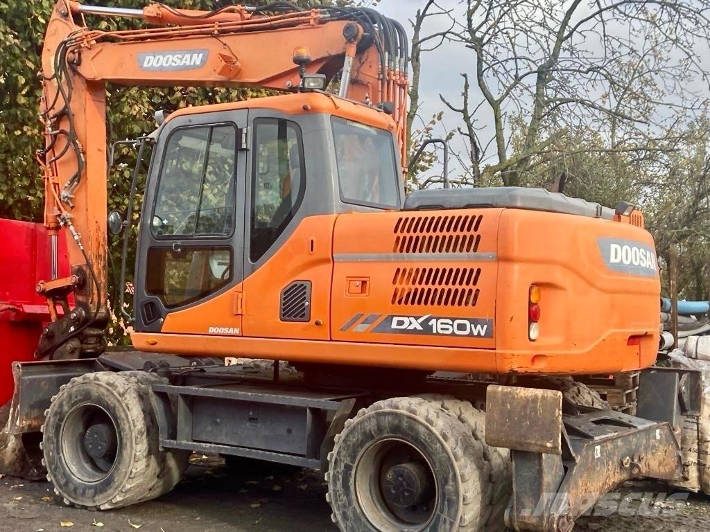 Doosan DX 160 W-3 Gravemaskiner på hjul