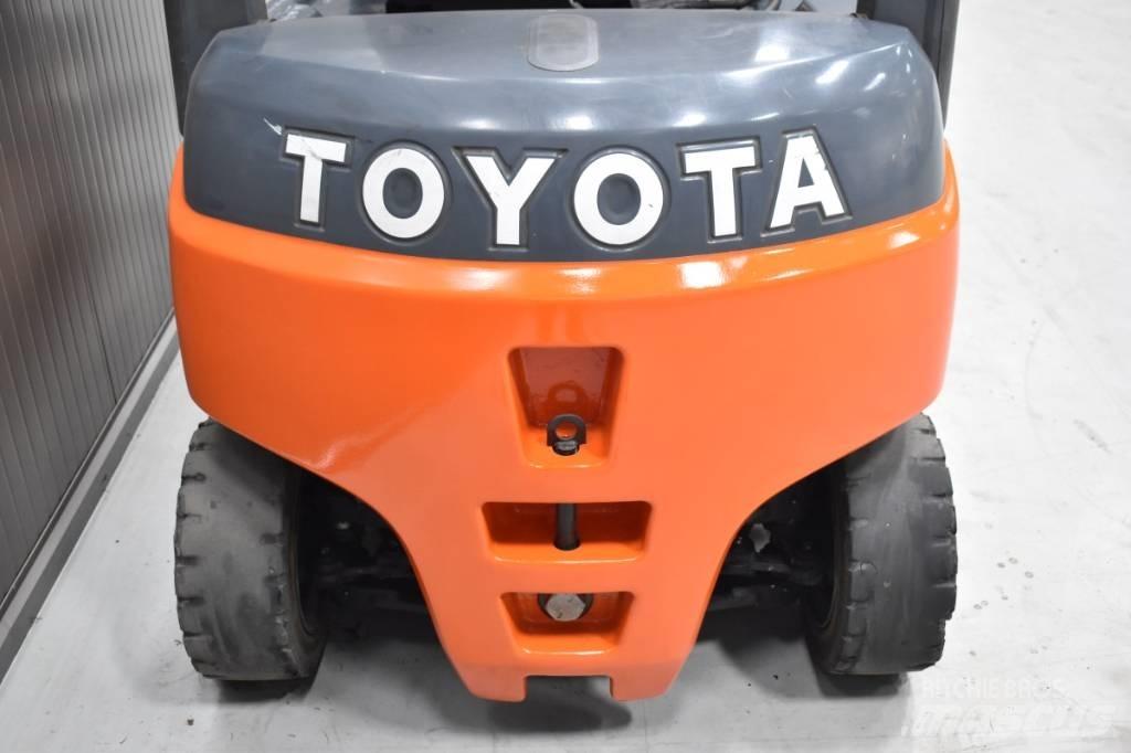 Toyota 8FBMT16 El gaffeltrucks