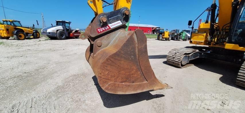 JCB 220X LC Gravemaskiner på larvebånd