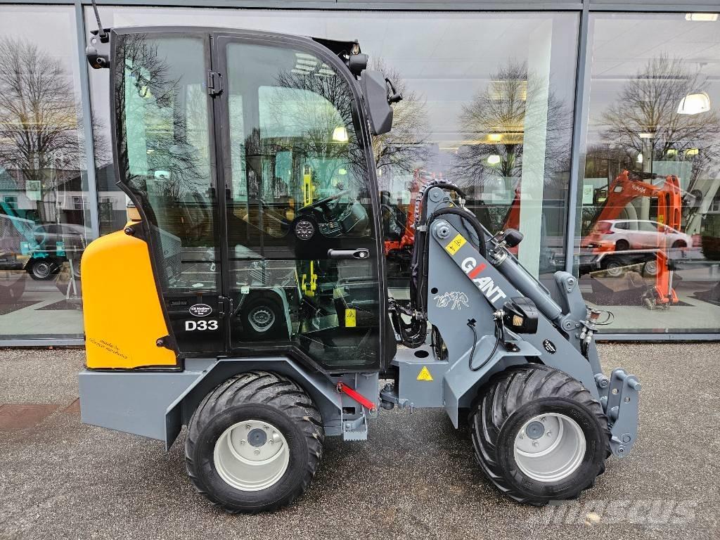 GiANT D 332 SWT Læssemaskiner på hjul