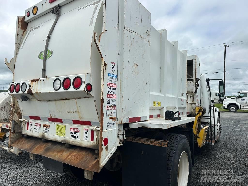 Freightliner M2 Renovationslastbiler