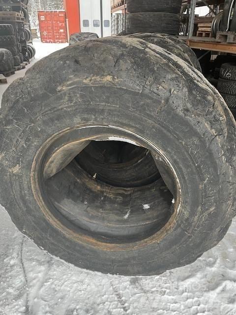 Nokian 710/45-26,5 Dæk, hjul og fælge