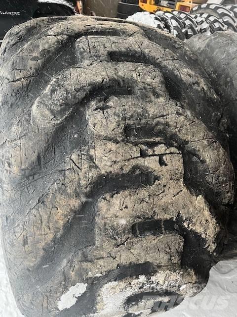Nokian 710/45-26,5 Dæk, hjul og fælge