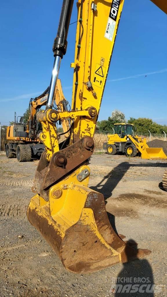 JCB JS 220 LC Gravemaskiner på larvebånd
