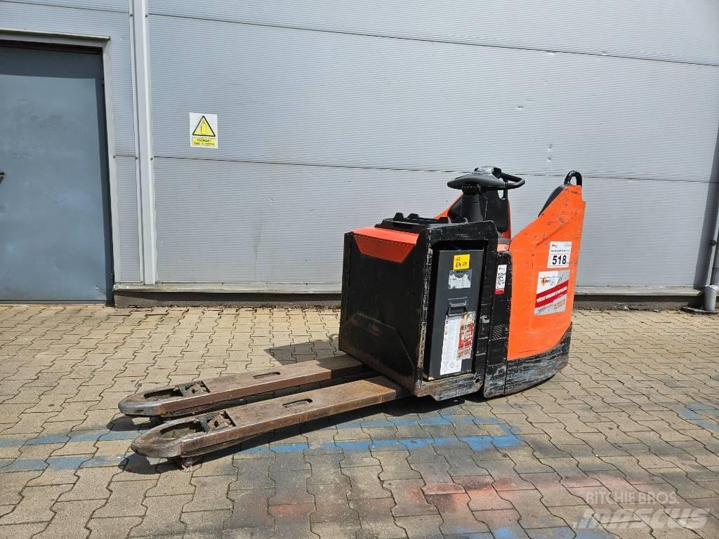BT LPE250 El-palleløftere med platform