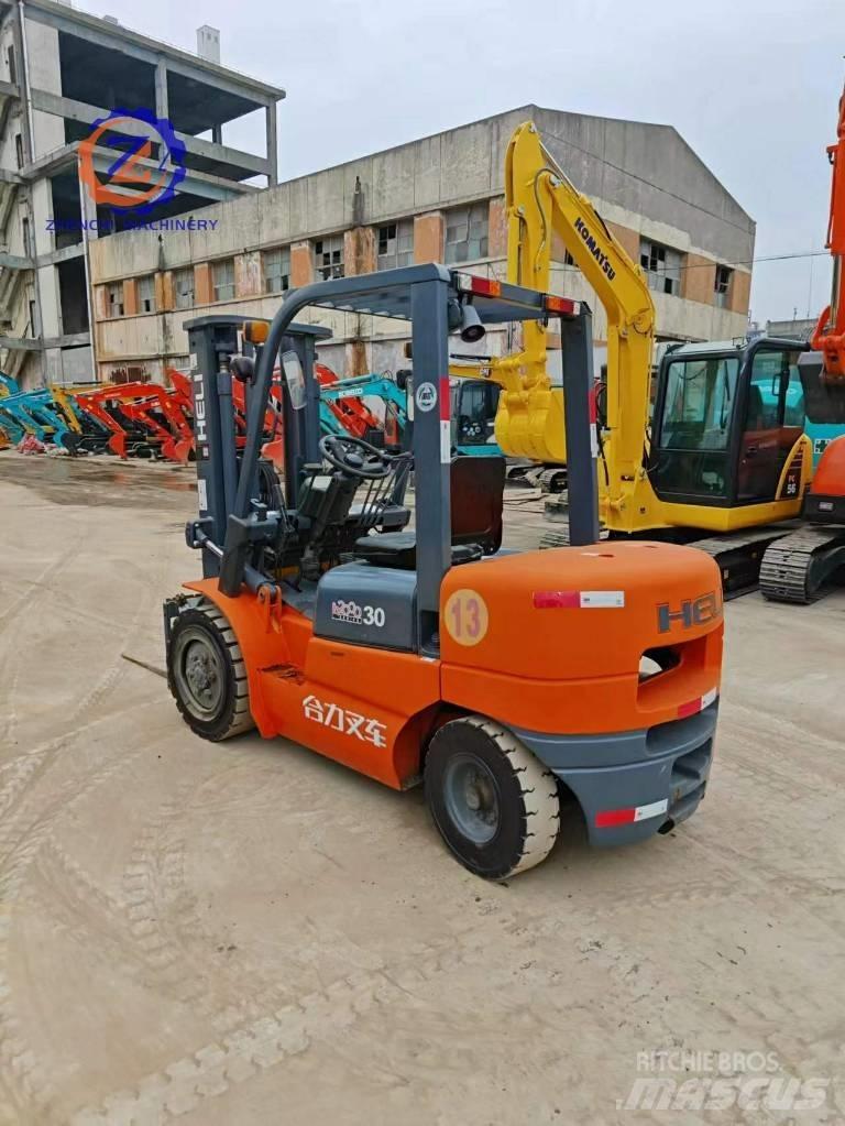 Heli CPCD 30 Diesel gaffeltrucks