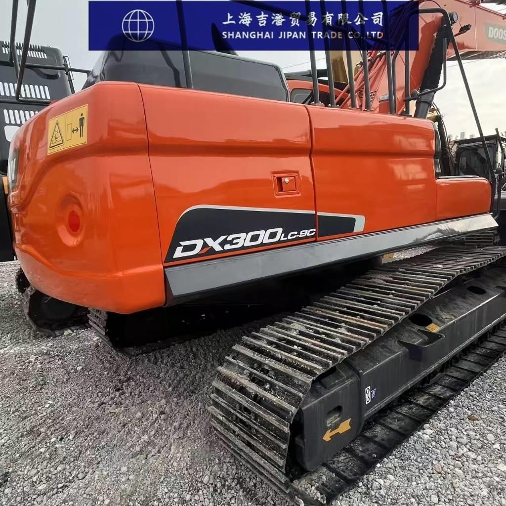 Doosan DX 300 LC Gravemaskiner på larvebånd