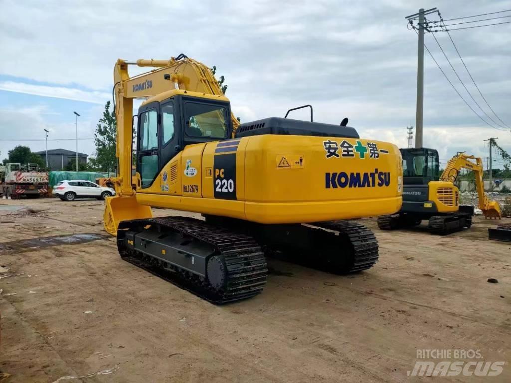 Komatsu PC 220 Gravemaskiner på larvebånd