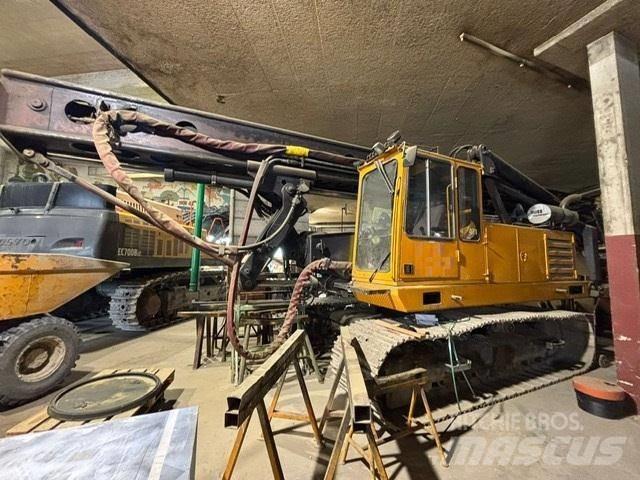 Åkerman Banut H14B Hydrauliske pælehammere