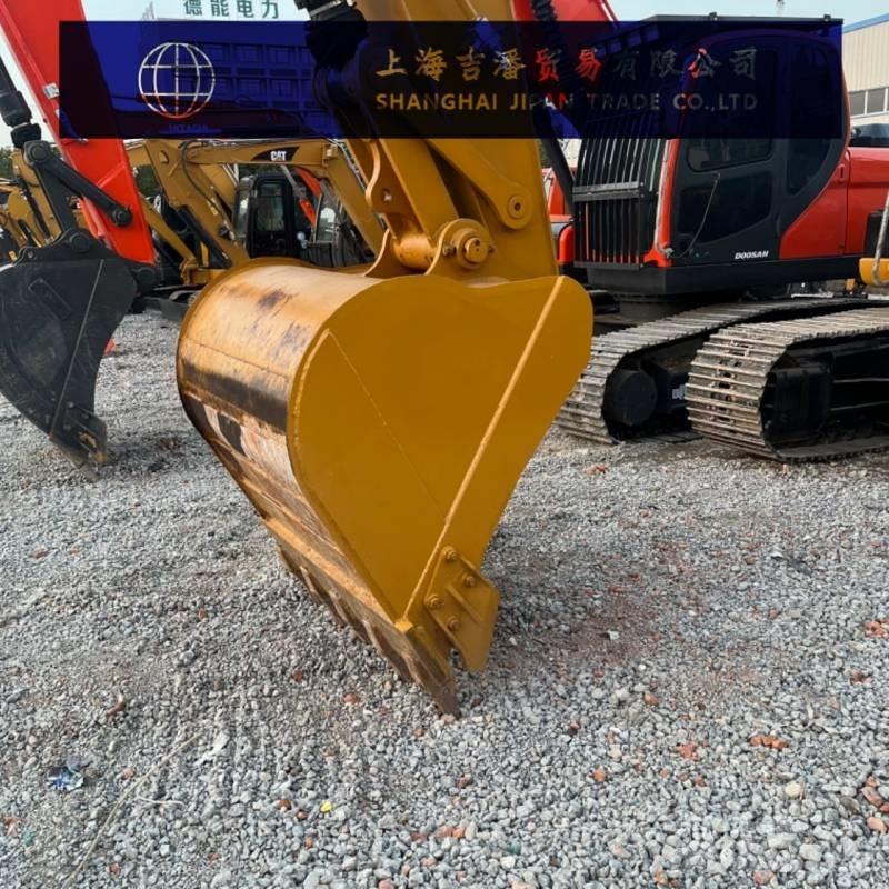 CAT 323 D Gravemaskiner på larvebånd