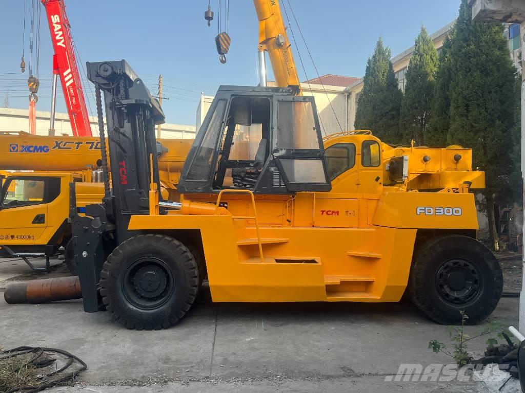 TCM FD 30 T Diesel gaffeltrucks