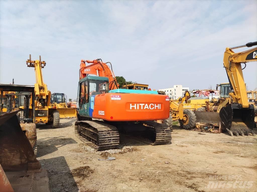 Hitachi EX 200-3 Gravemaskiner på larvebånd