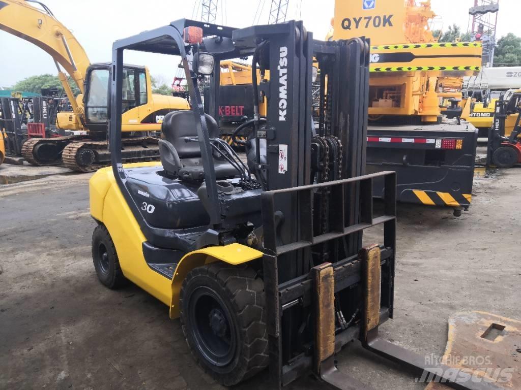 Komatsu 30 Diesel gaffeltrucks