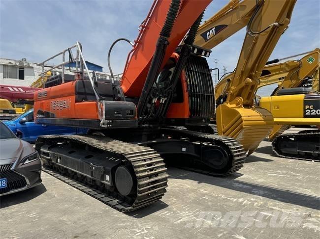Doosan DX 340 LC Gravemaskiner på larvebånd