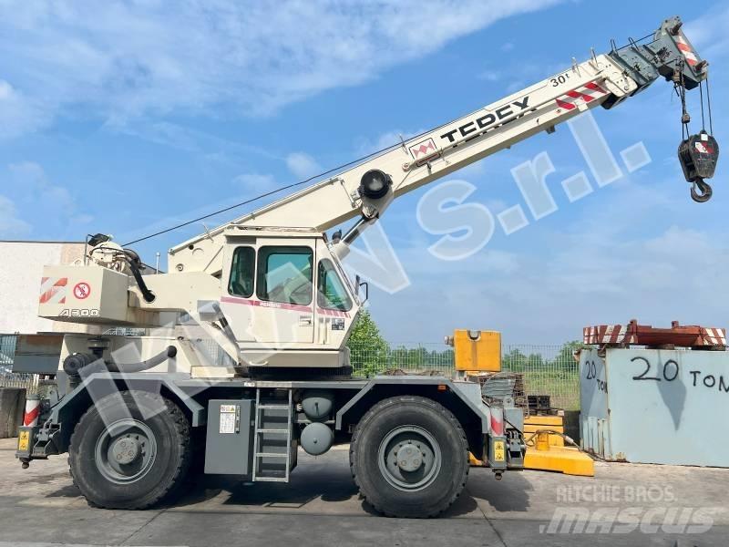 Terex A 300 Kraner til hårdt terræn