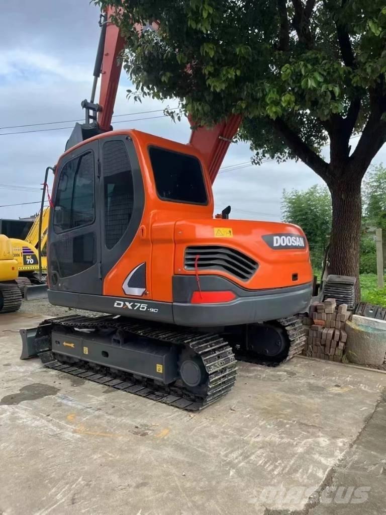 Doosan DX75-9C Midi-gravemaskiner 7t - 12t