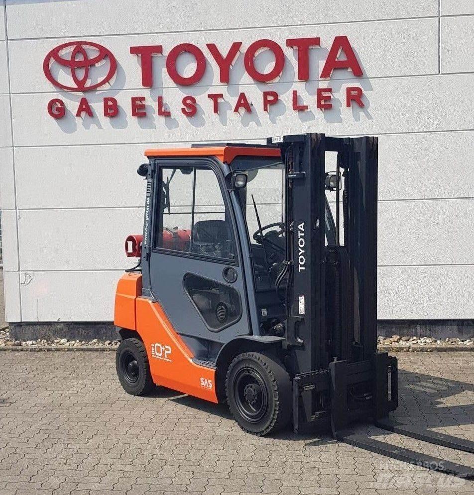 Toyota 02-8FGF25 LPG gaffeltrucks