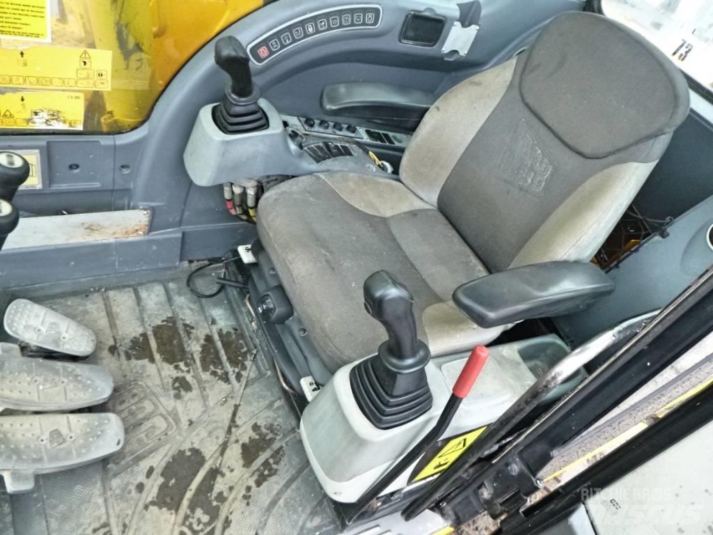 JCB JS 145 LC Gravemaskiner på larvebånd
