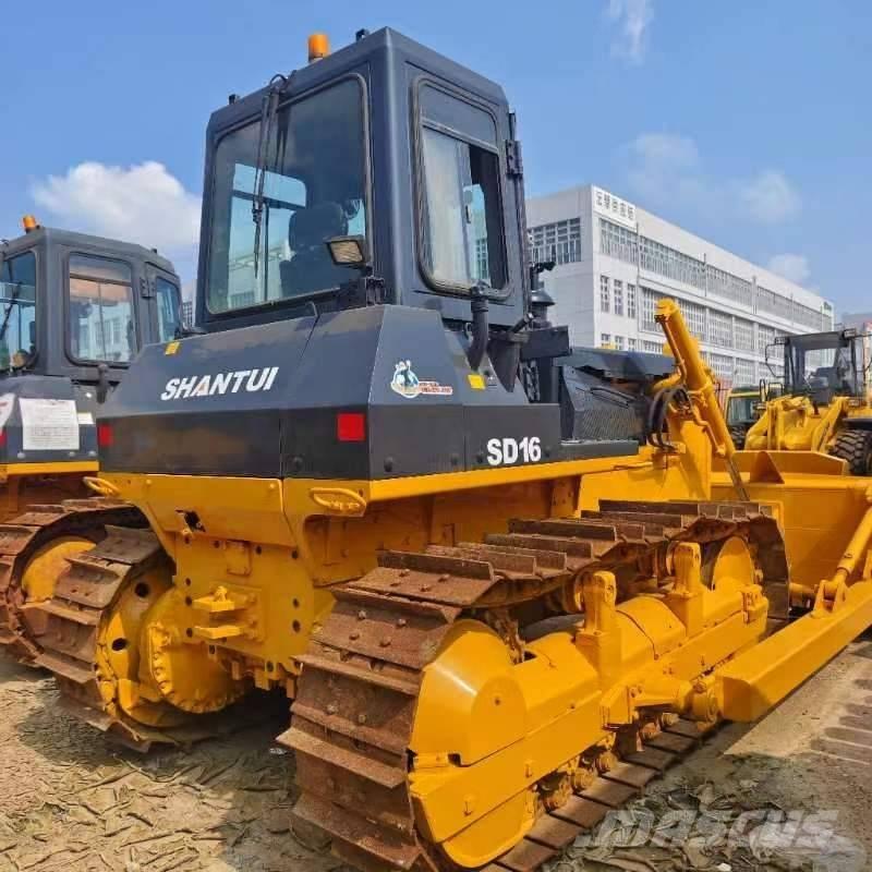 Shantui SD 16 Bulldozer på larvebånd