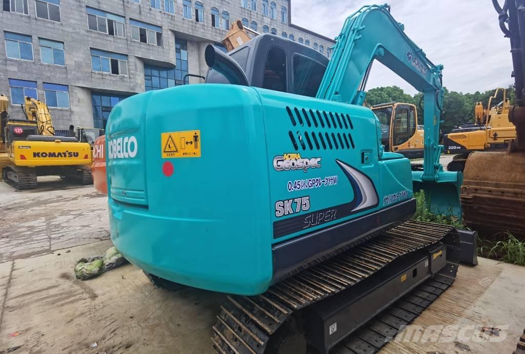 Kobelco SK 75 Midi-gravemaskiner 7t - 12t