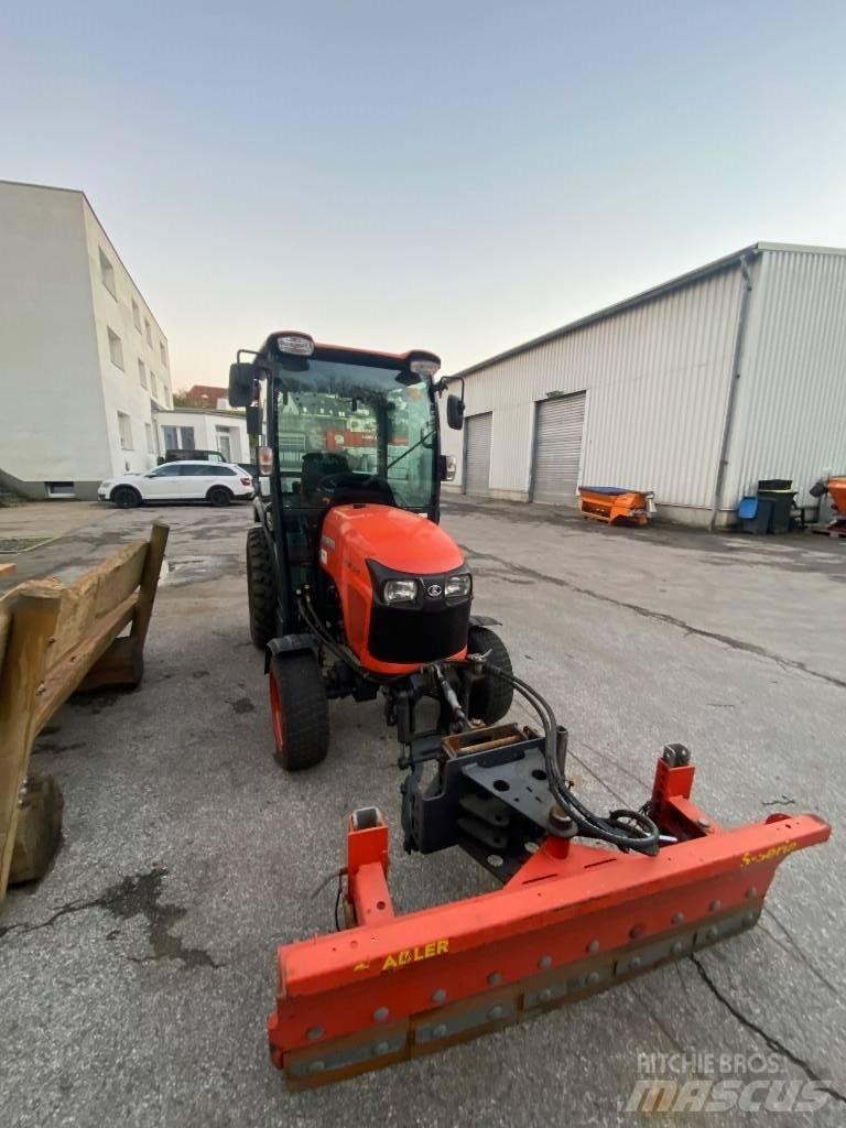 Kubota STW 34 Kompakte traktorer