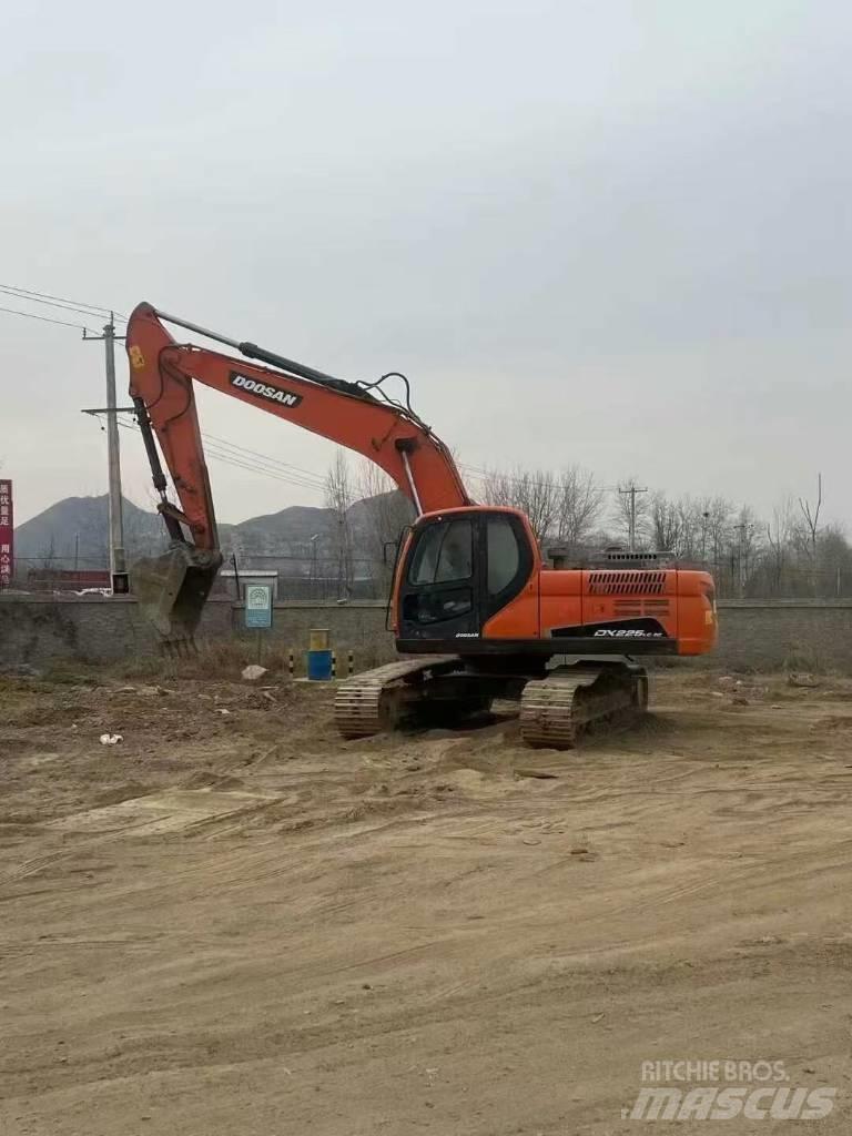 Doosan DX225LC-9C Gravemaskiner på larvebånd