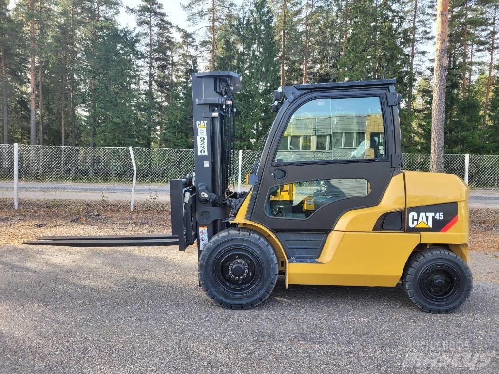 CAT DP45NB Diesel gaffeltrucks