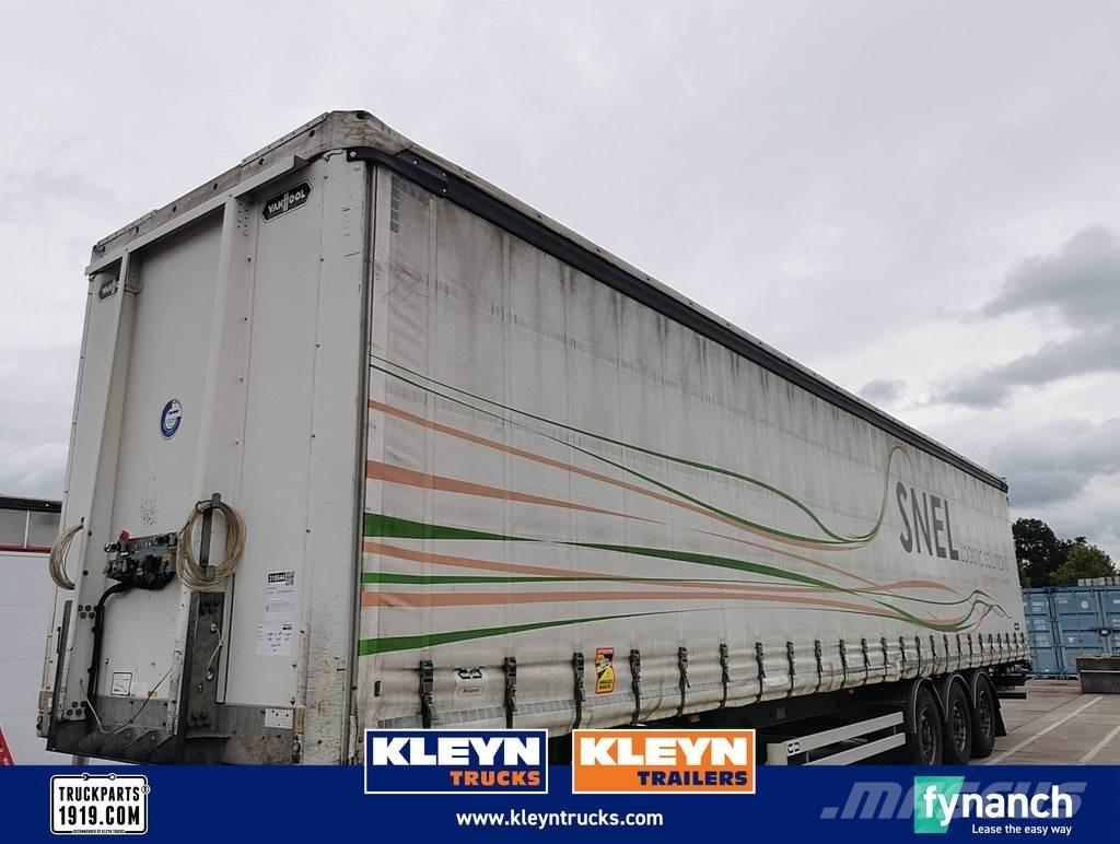 Van Hool A3C002 Semi-trailer med Gardinsider