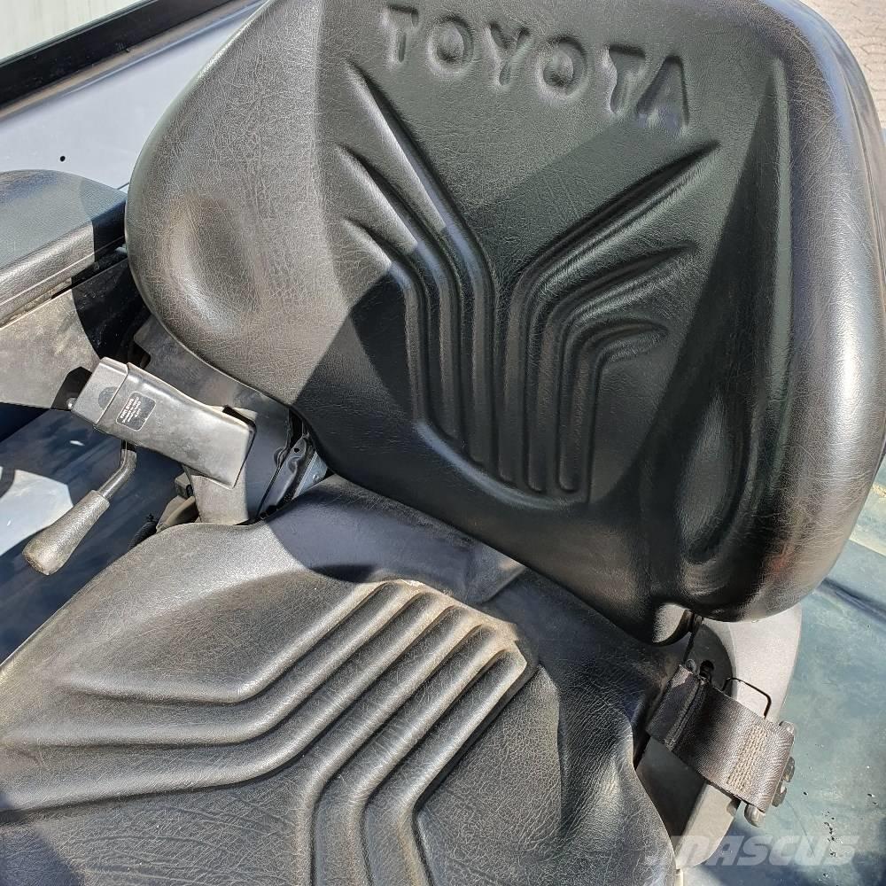 Toyota Traigo 80 El gaffeltrucks