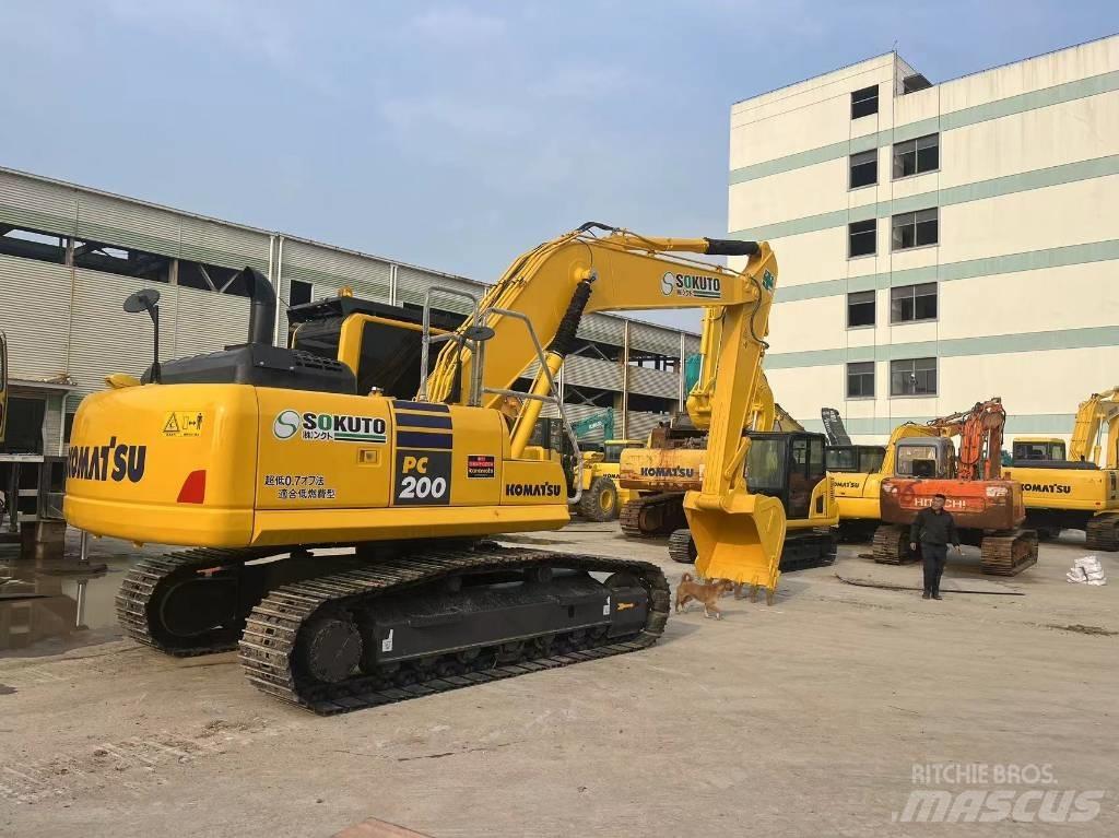 Komatsu PC 200-8N1 Gravemaskiner på larvebånd