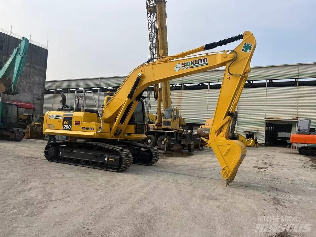 Komatsu PC 200-8N1 Gravemaskiner på larvebånd