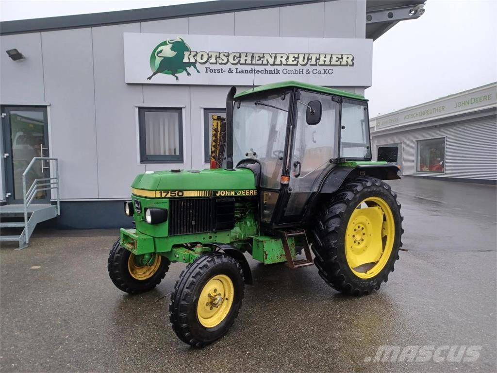 John Deere 1750 Traktorer