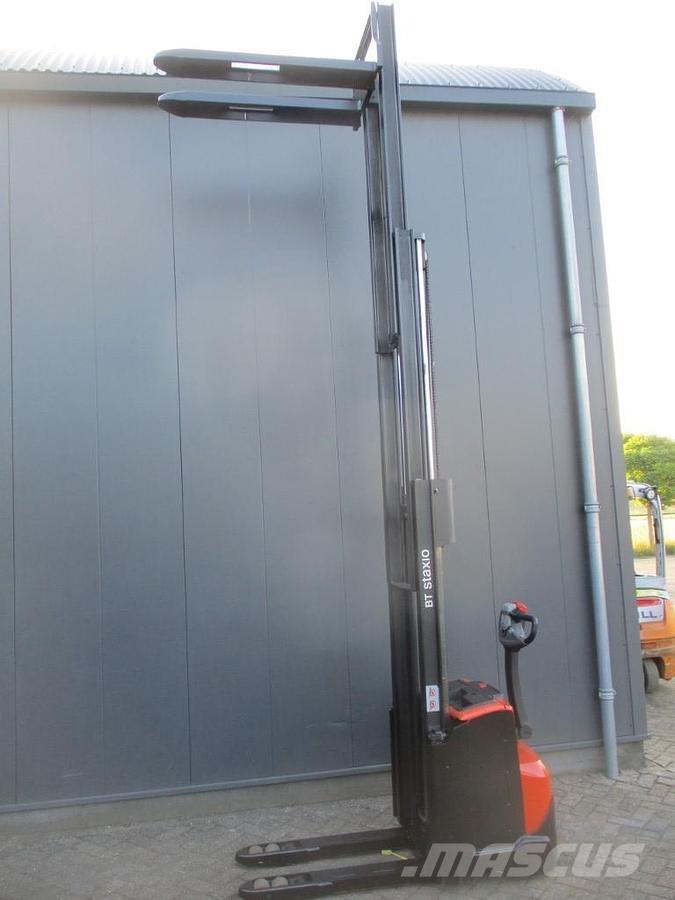 Toyota SWE 120L Gaffelstabler med gående fører