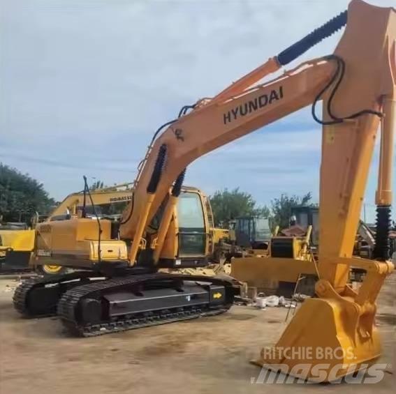 Hyundai 225 Gravemaskiner på larvebånd